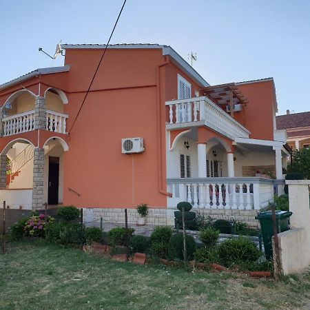 Apartments Martinovic By The Sea Kukljica Exterior photo