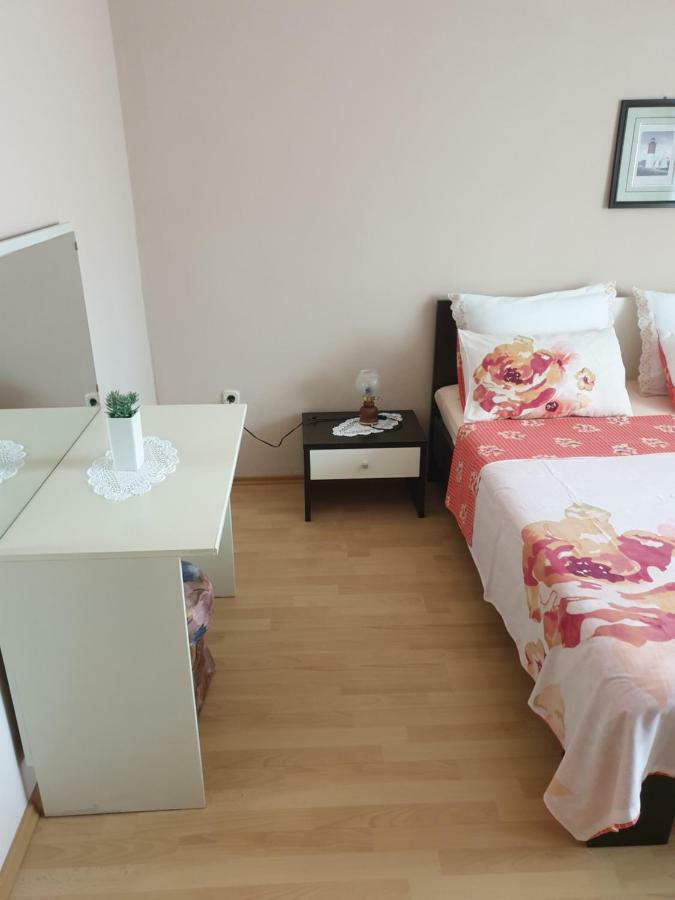 Apartments Martinovic By The Sea Kukljica Exterior photo