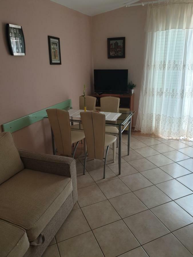 Apartments Martinovic By The Sea Kukljica Exterior photo
